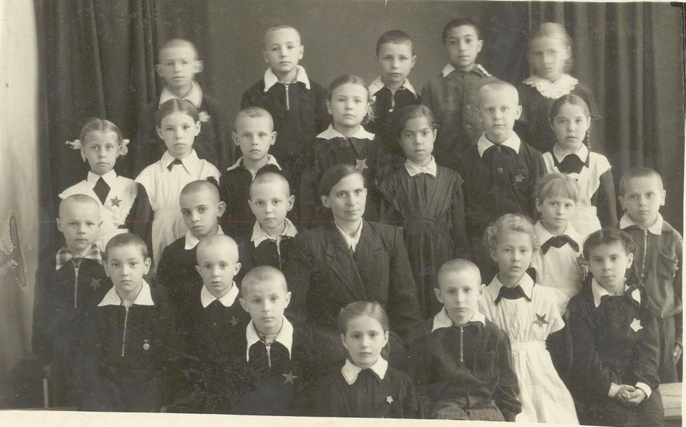 1958 г 1 кл. фото Снеговой Тамары школа 16 Кемерово
