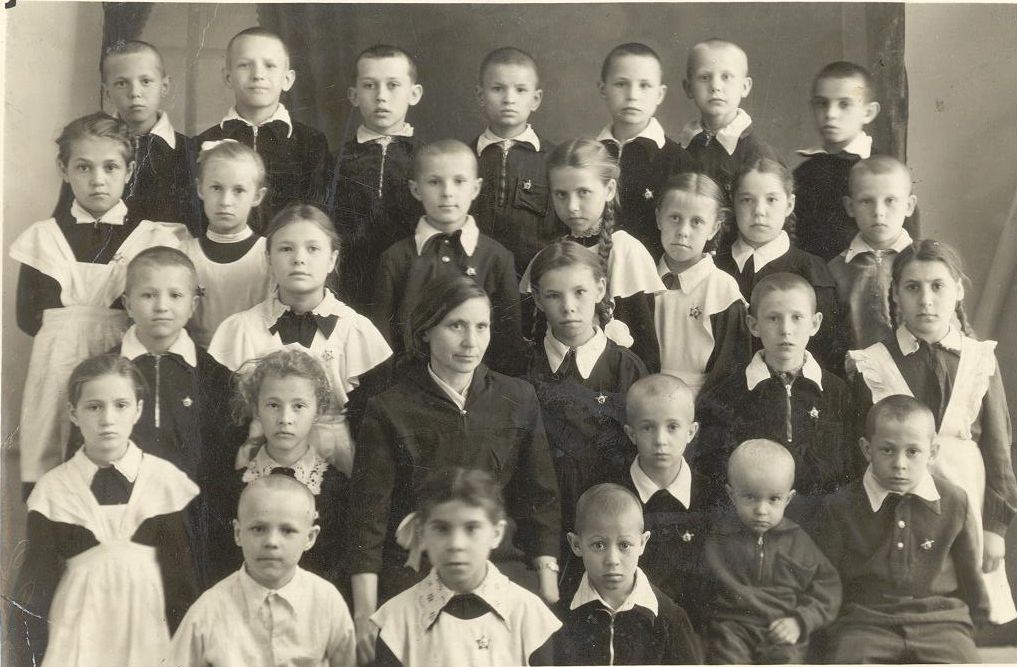 1959 год 2 в кл. фото Снеговой Т школа 16 Кемерово
