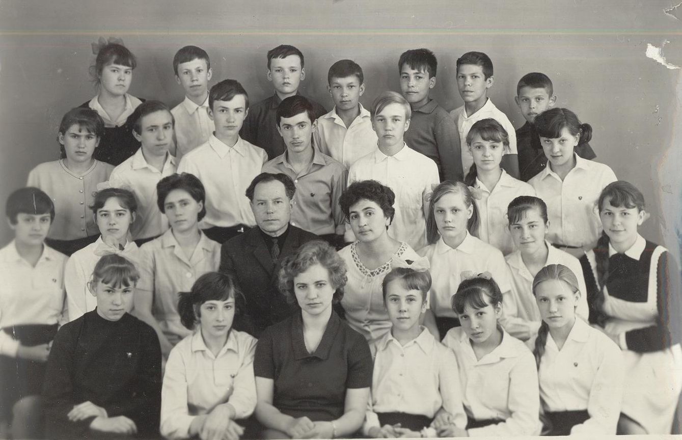 1968 год 8А кл школа 16 Кемерово